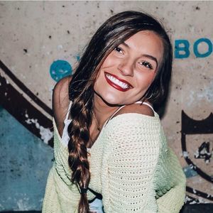 Meet your Posher, Mary claire